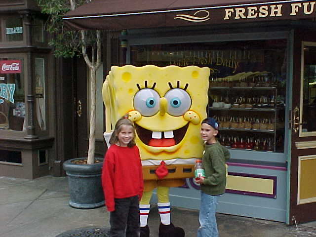 kids with spongebob.JPG